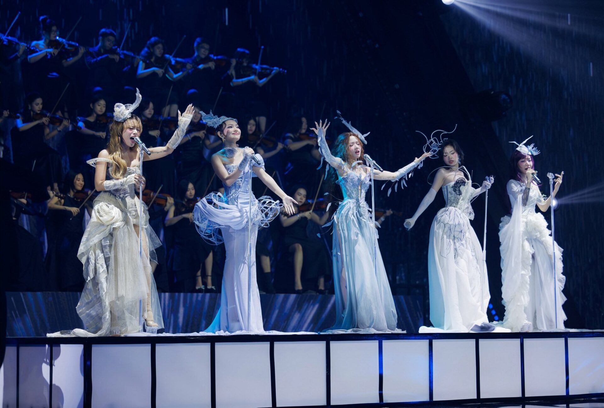 Phần cảm ơn thiếu vắng cái tên quen thuộc.