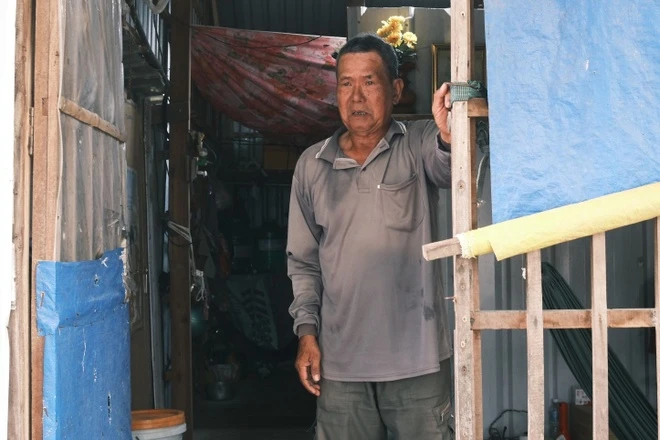  11 năm sống nghĩa tình, ông Ba Minh lặng lẽ nhìn “vợ nhặt” rời đi trong nghẹn ngào