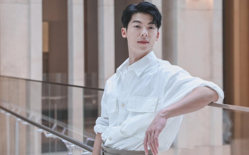  Hứa Quang Hán xuất ngũ, chọn Việt Nam làm điểm dừng chân đầu tiên