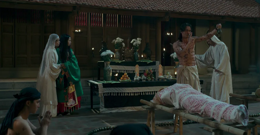 Teaser trailer chưa đầy hai phút nhưng đủ để gieo vào lòng khán giả cảm giác lạnh gáy