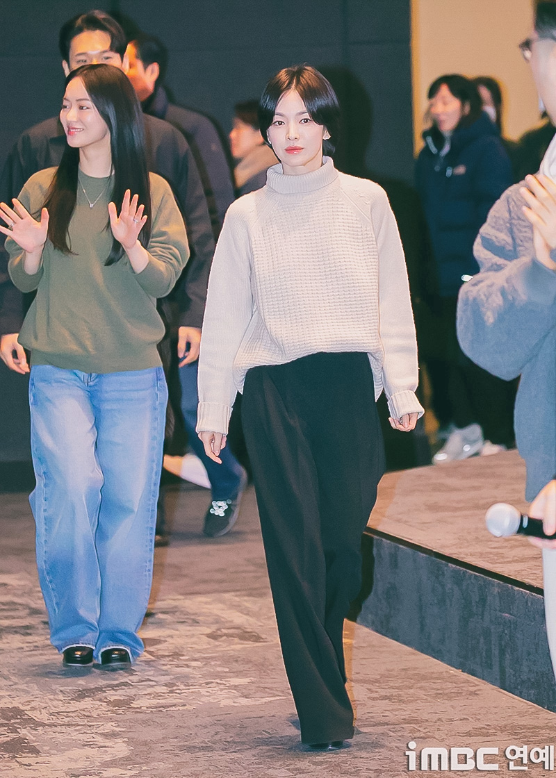 Khi cái thấp không còn là nhược điểm, mà trở thành chất liệu tạo nên bản sắc cá nhân