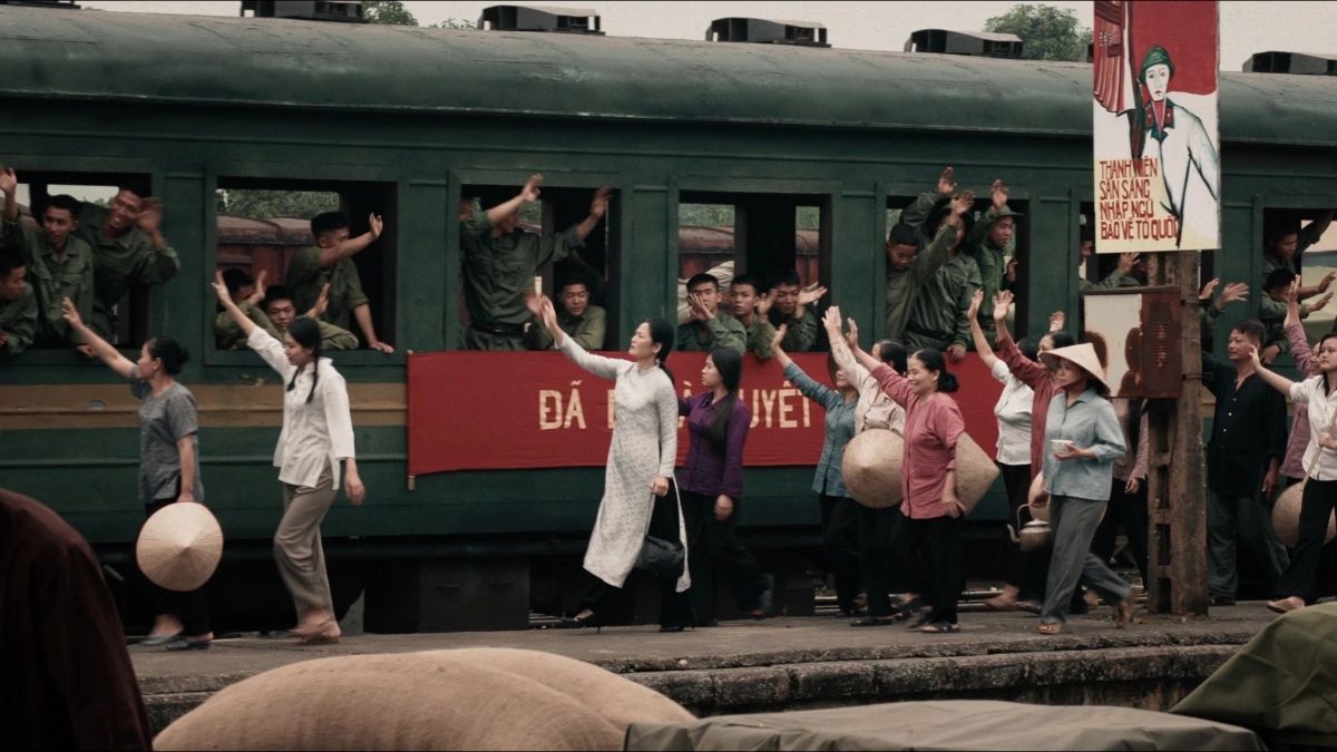  “Mưa Đỏ” vượt mốc 550 tỷ đồng, chính thức trở thành phim Việt có doanh thu cao nhất lịch sử phòng vé