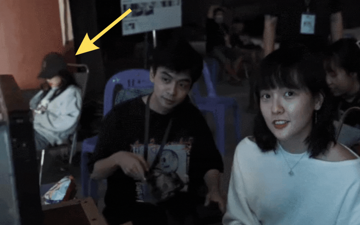 dân tình không ngừng “soi” mọi chi tiết liên quan.