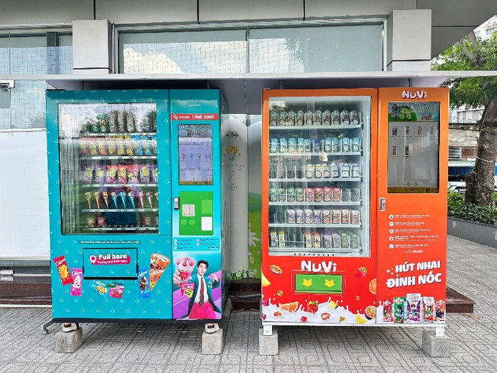 Tiên phong áp dụng mô hình bán kem tự động.