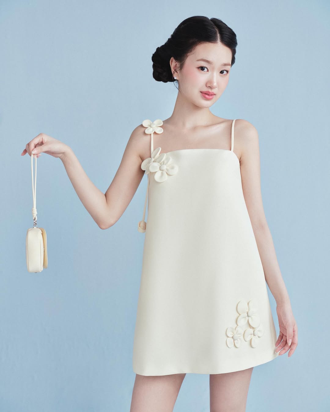 Chính sự “kén dáng” này khiến LSOUL trở thành đề tài bàn tán không ngừng trong cộng đồng thời trang.