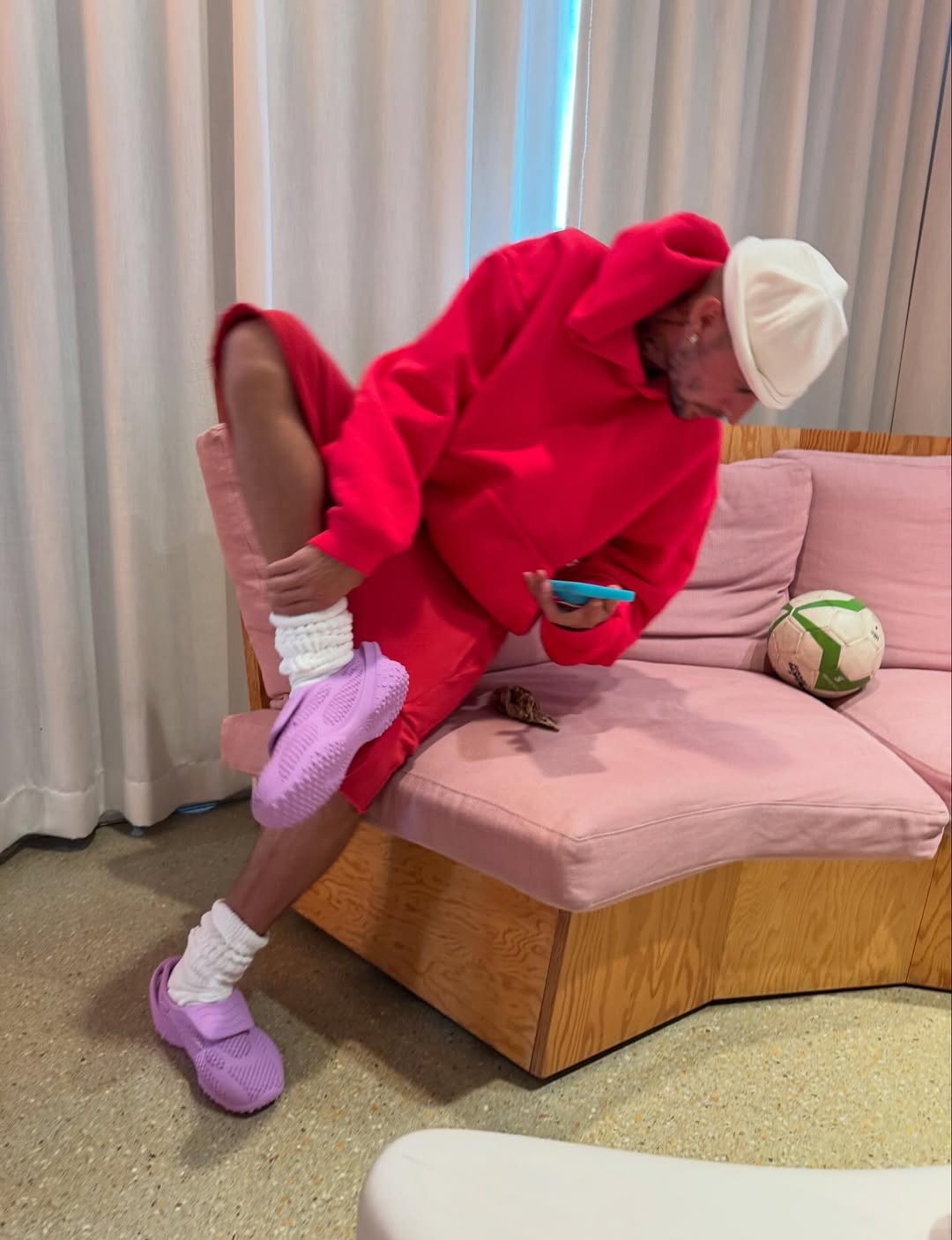 Justin Bieber ra mắt SKYLRK