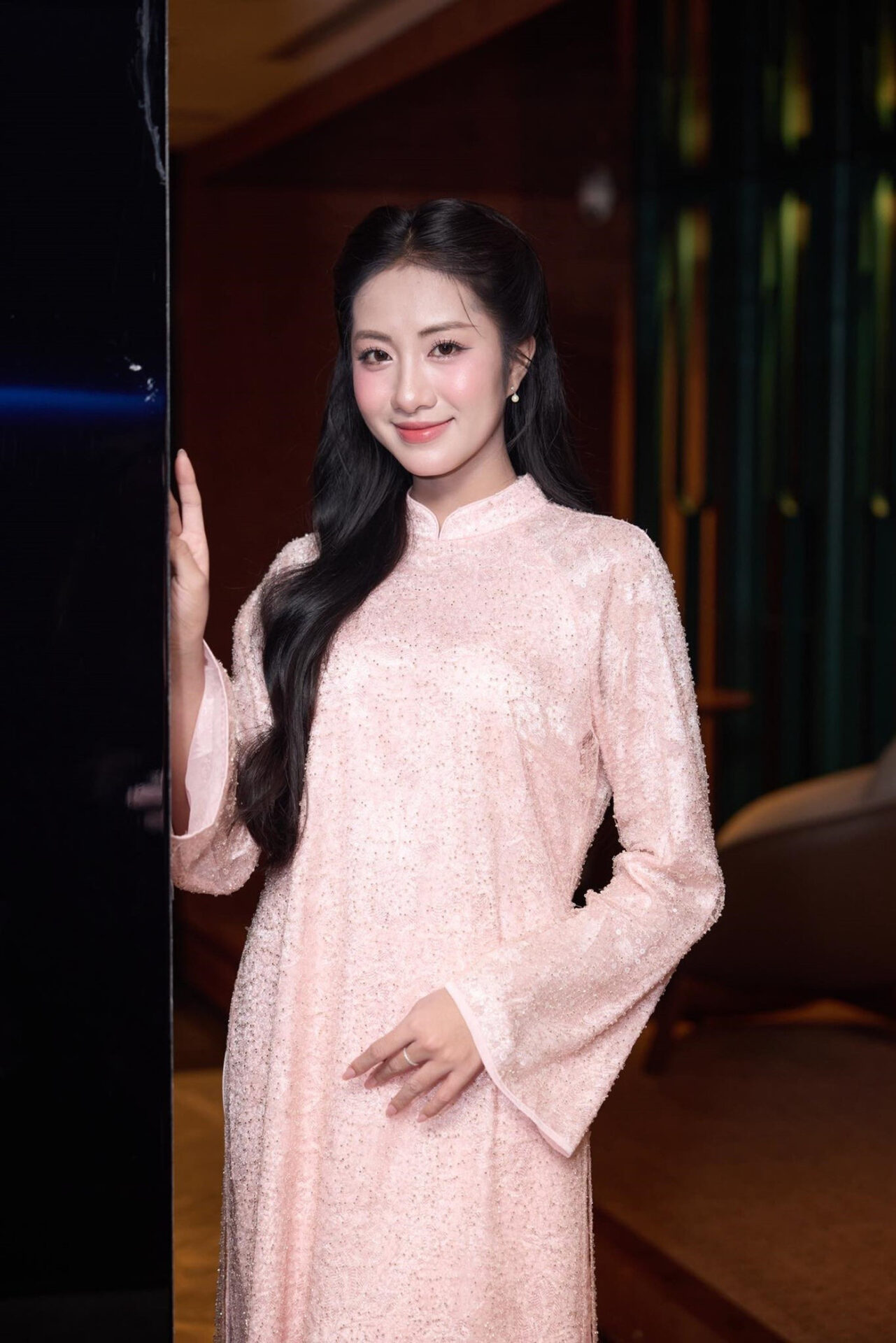 Vẻ đẹp truyền thống trong diện mạo hiện đại