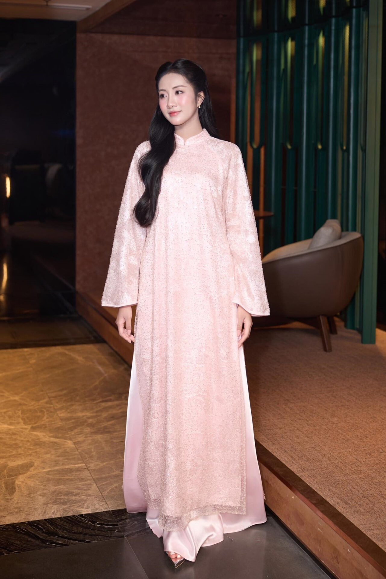 Hình ảnh hoa hậu gắn liền với cộng đồng