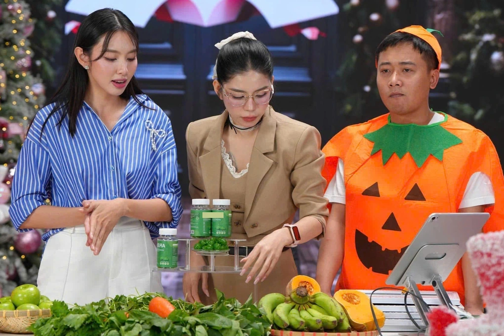 Hành trình nhiều thăng trầm của “chiến thần livestream”