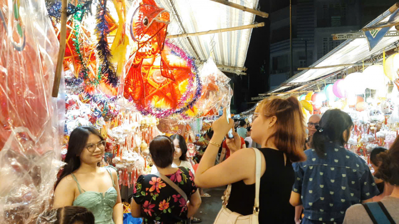 Đa dạng sắc màu, từ truyền thống đến hiện đại