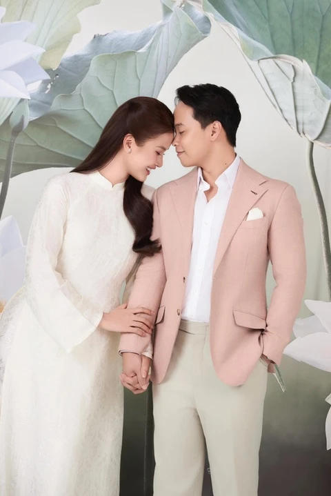 Lần đầu công khai diện mạo bạn trai.