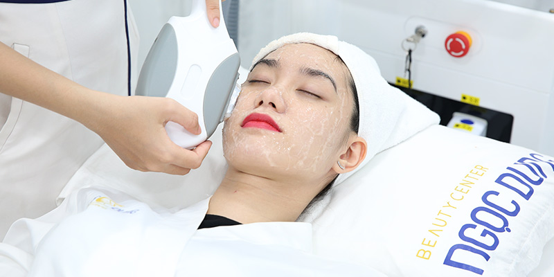 IPL thế hệ mới phát huy tối đa tác dụng khi kết hợp cùng sự theo dõi sát sao, đảm bảo da không bị mỏng yếu mà vẫn đạt được cải thiện rõ rệt.