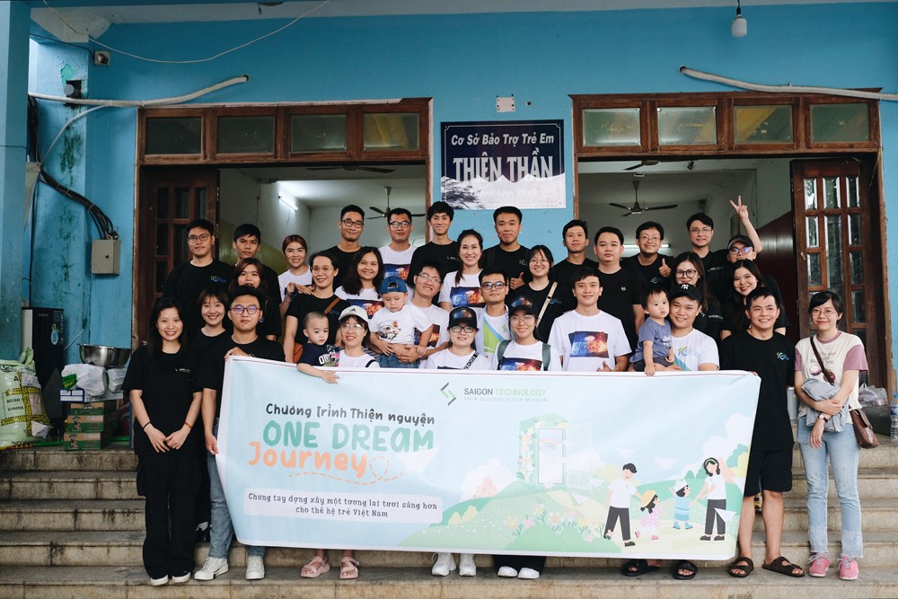 Lãnh đạo và nhân viên cùng kiến tạo “mái nhà chung”