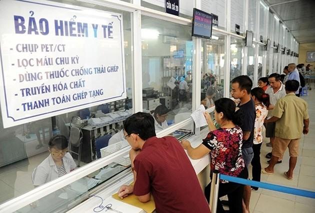 Nghị quyết mới về giá khám chữa bệnh tại TP.HCM có hiệu lực từ 28/8, quy định chi phí theo hạng bệnh viện và dịch vụ, giá cao nhất đến 928.100 đồng.