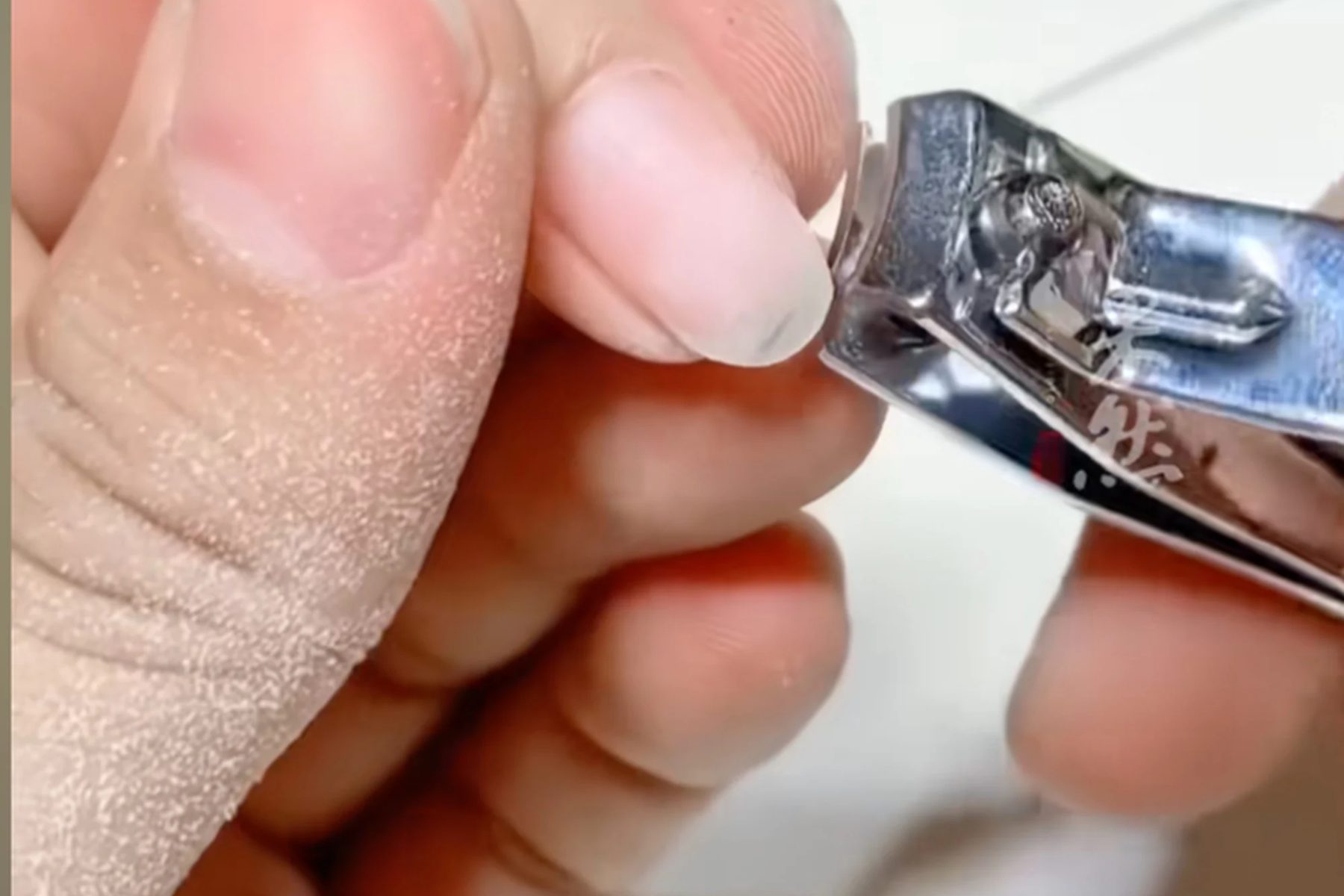  Trung Quốc thu mua móng tay người làm thuốc Đông y, giá hàng triệu đồng mỗi kg