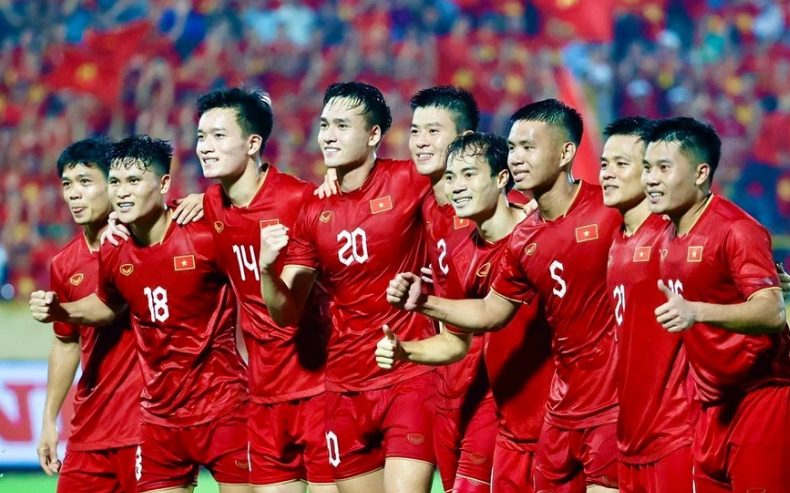Thời cơ lớn của bóng đá Việt Nam
