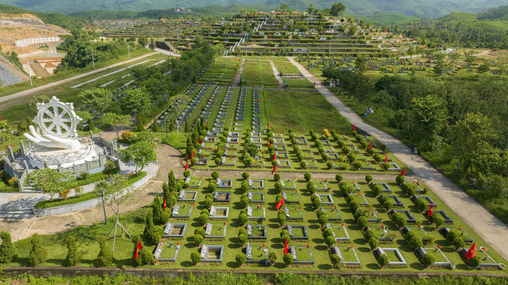 Một số nghĩa trang lớn gần Hà Nội như Văn Điển, Thanh Thước, Yên Kỳ, Vĩnh Hằng đã gần như hết quỹ đất, hiện chỉ còn giao dịch chuyển nhượng lại.