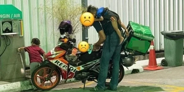 Khoảnh khắc tưởng chừng đơn giản nhưng đã chạm đến trái tim hàng triệu người