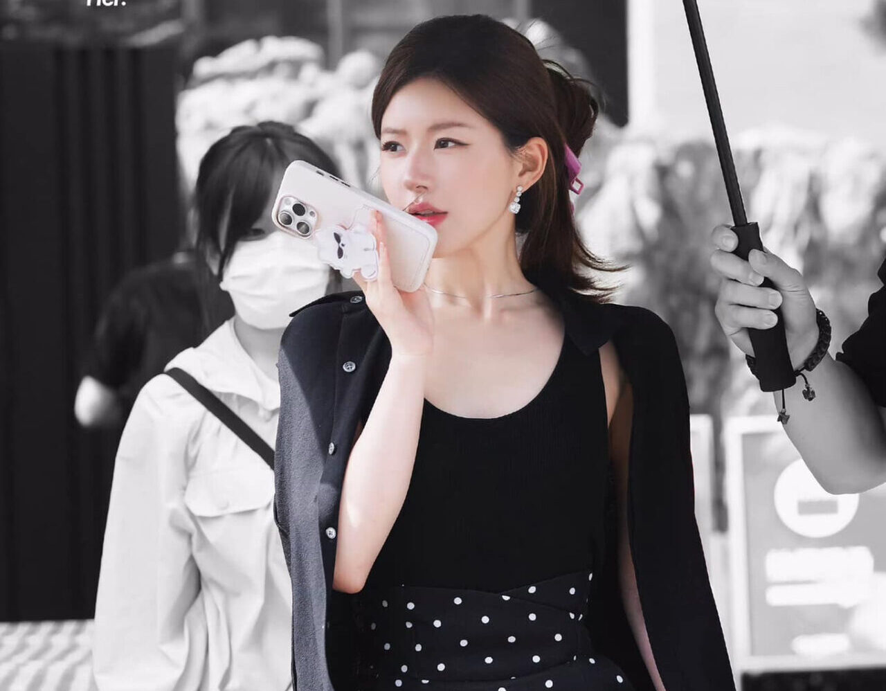  Triệu Lộ Tư “chiếm sóng” với loạt tạo hình gây choáng trong phim Hãy Để Tôi Tỏa Sáng