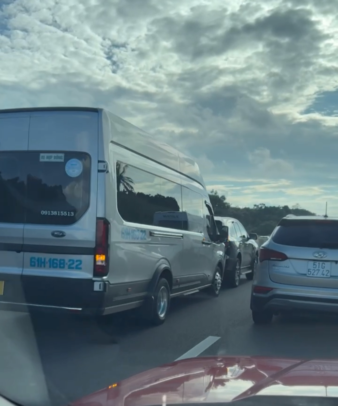  Sau kỳ nghỉ lễ 2/9, cao tốc hướng về TP.HCM ùn tắc kéo dài