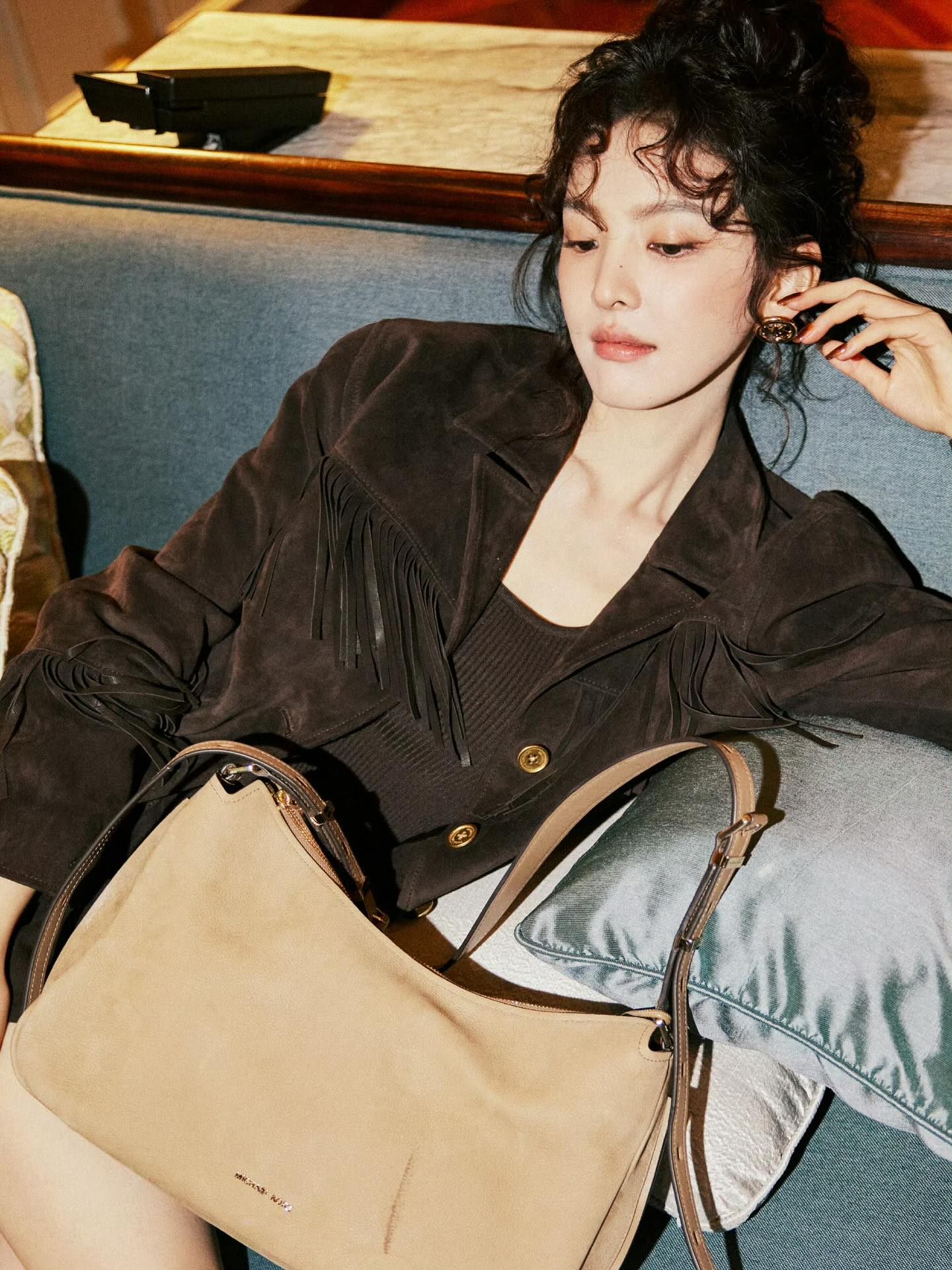 không chỉ được xem là một thử nghiệm thành công, mà còn cho thấy cô sẵn sàng thử thách bản thân với nhiều phong cách khác nhau.