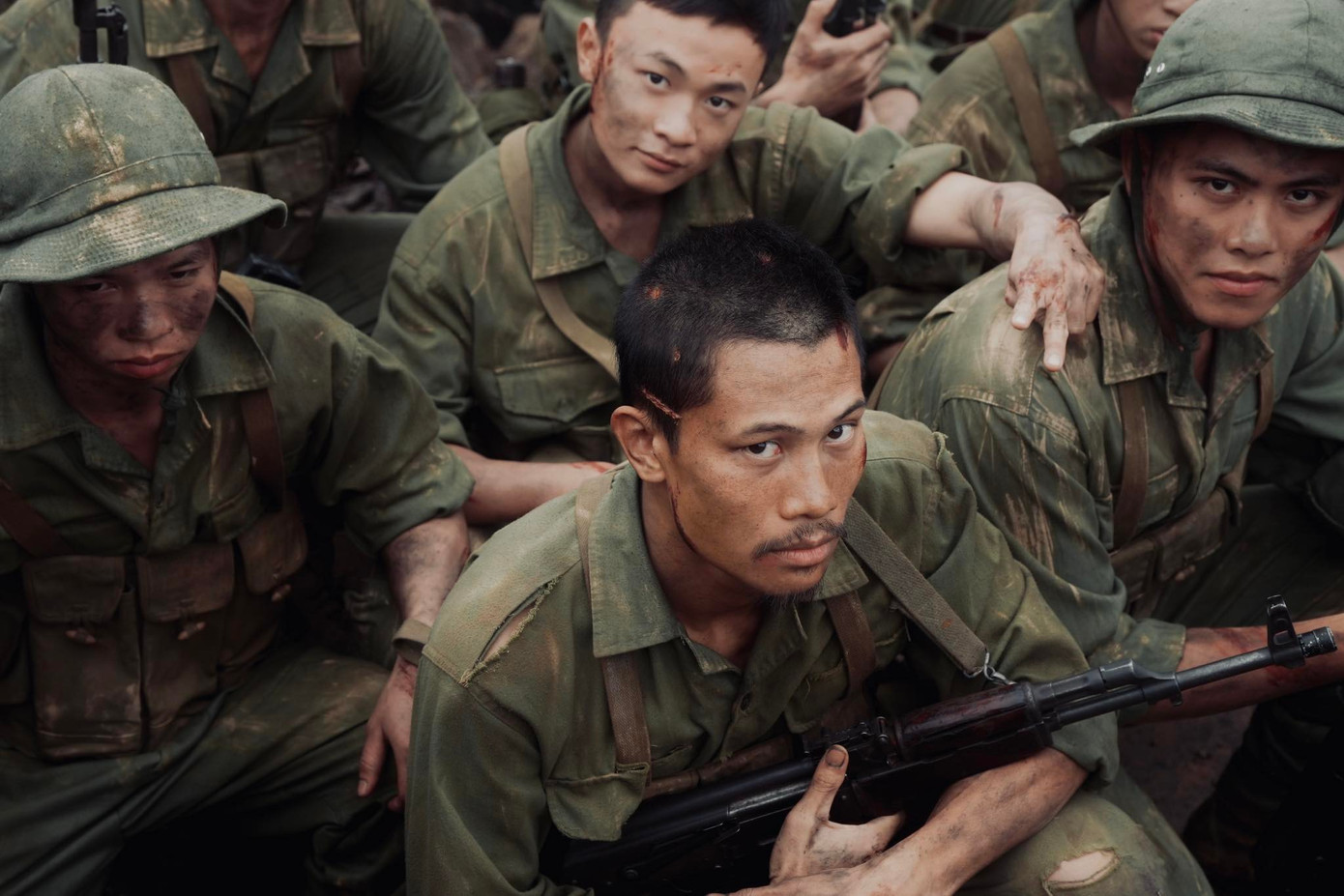  Vì sao nhân vật Tạ trong Mưa Đỏ chiếm trọn tình cảm khán giả?