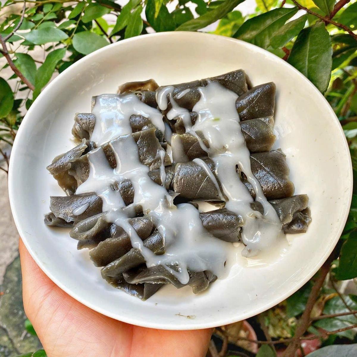 Tên gọi dân dã gắn với lá mơ quen thuộc