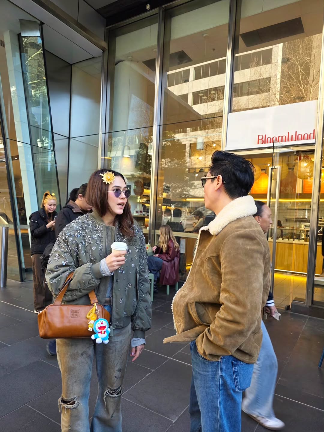 Từ minh tinh showbiz đến “phú bà” sành điệu