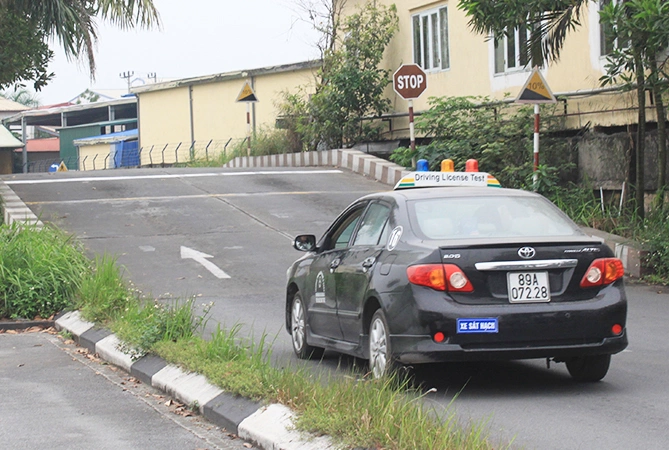  Từ 1/9/2025, tất cả kỳ thi lái xe áp dụng bộ đề 600 câu hỏi mới
