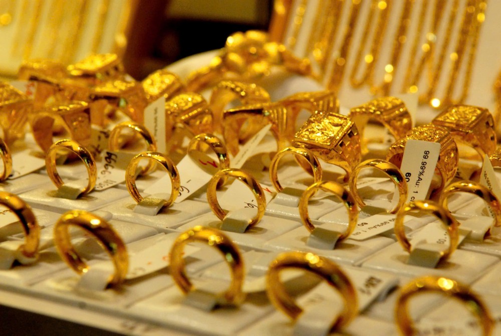 Vàng thế giới tạm chững đà tăng mạnh
