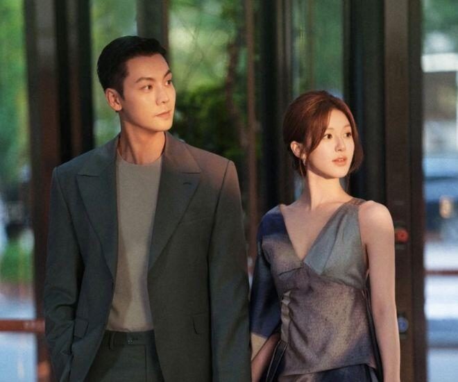  Dân mạng sốc: Admin web lậu “hóng phim” Triệu Lộ Tư có đường lưỡi bò!