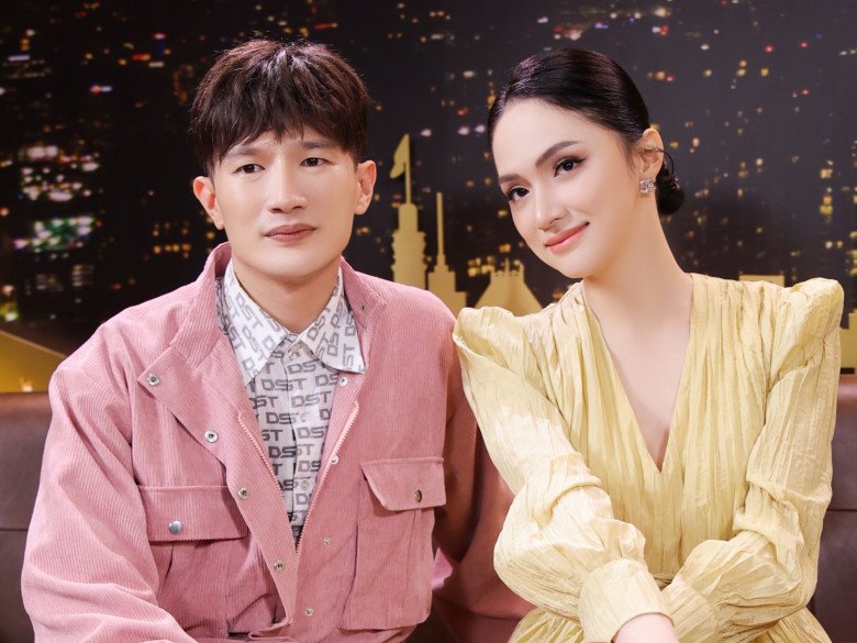  Dược sĩ Tiến “toang” tình bạn Hương Giang, sẵn sàng kéo nhau ra tòa vì The New Mentor?