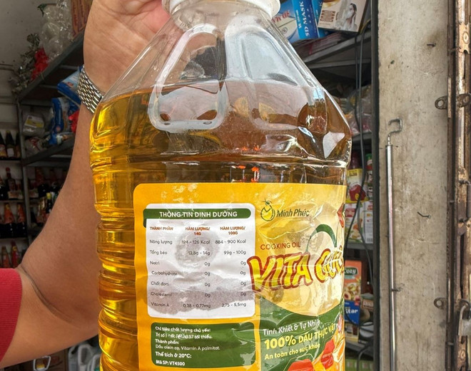 một số doanh nghiệp lợi dụng nguồn dầu nhập khẩu giá rẻ phục vụ chăn nuôi để pha trộn, sản xuất thực phẩm cho người đang có dấu hiệu lan rộng.