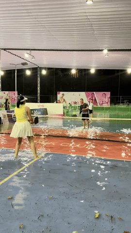  Trào lưu “waterball” gây bão mạng xã hội