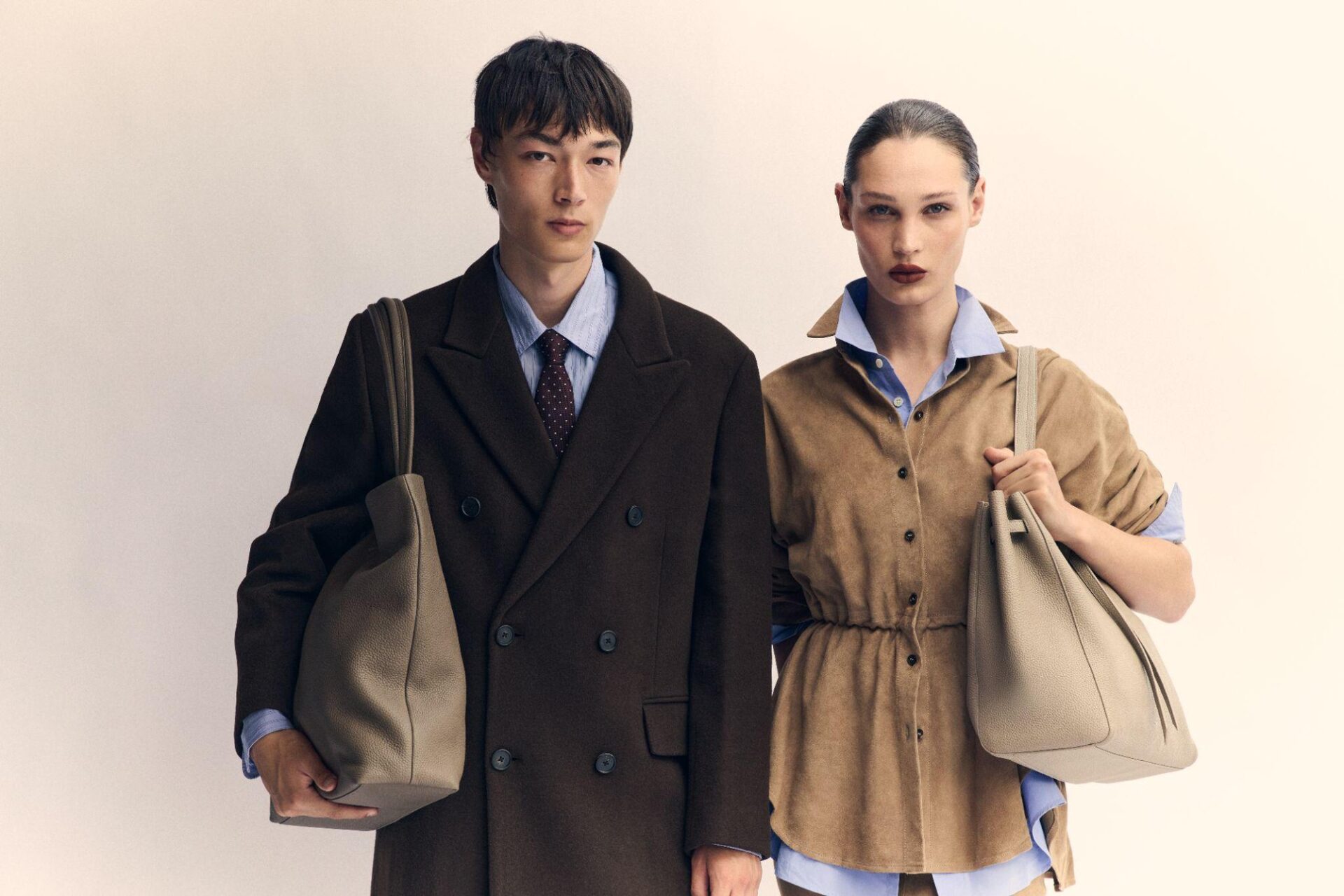 chất liệu trở thành “ngôn ngữ kể chuyện” đầy cảm xúc.