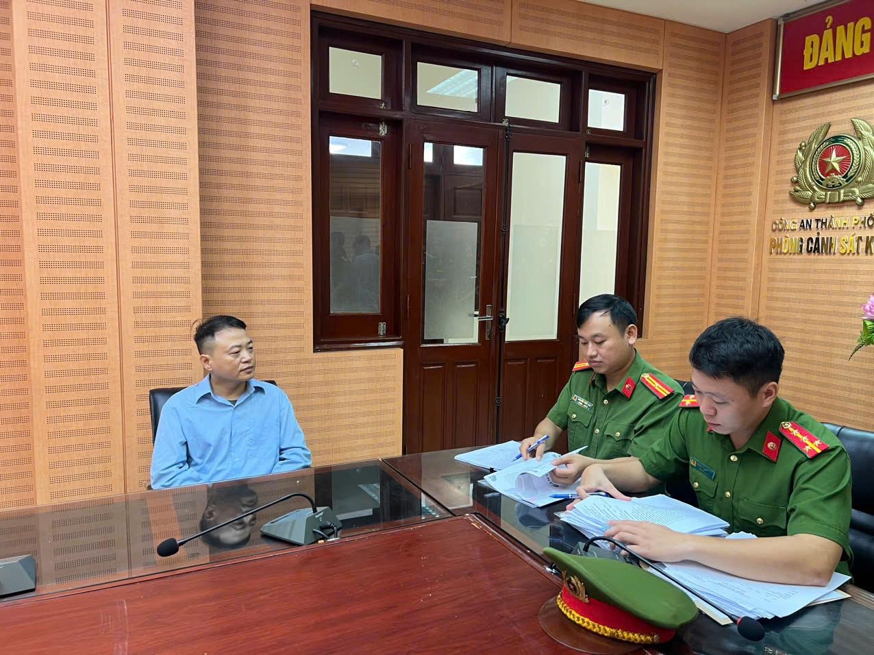 Shark Bình vừa bị khởi tố với cáo buộc lừa đảo và vi phạm kế toán.